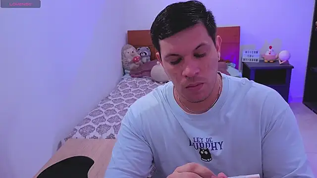 ryden 01 online show from March 29, 8:54 pm