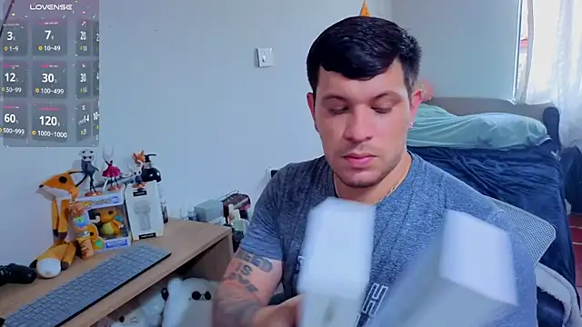 ryden 01 online show from October 29, 8:30 pm