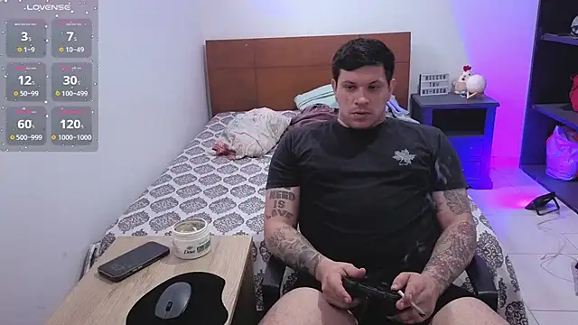 ryden 01 online show from April 15, 9:37 pm