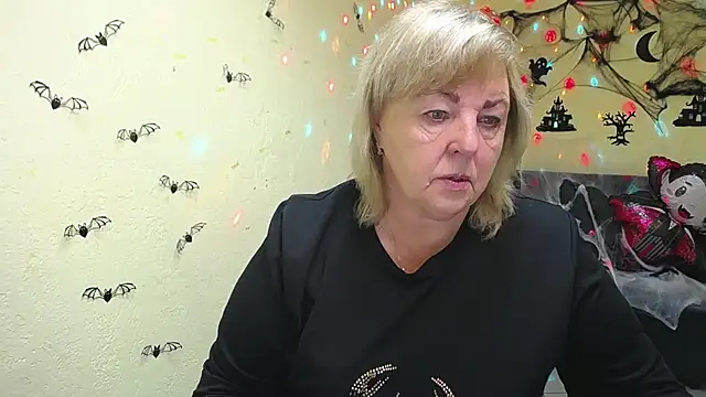 MilenaWedxy online show from October 19, 5:21 am