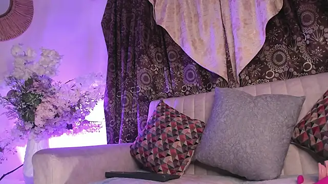 Ksaian  online show from October 1, 7:51 pm