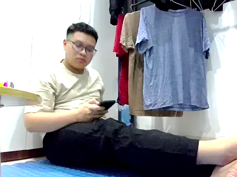 loveninja online show from March 3, 12:45 pm