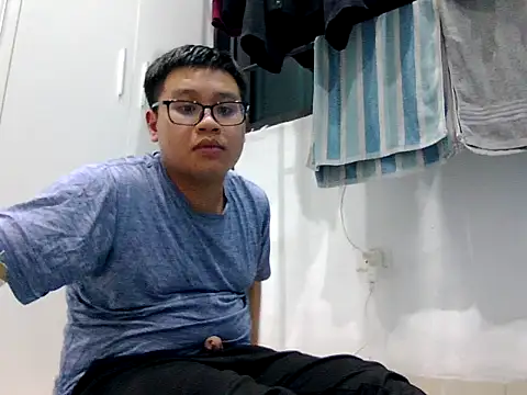 loveninja online show from March 18, 1:02 pm