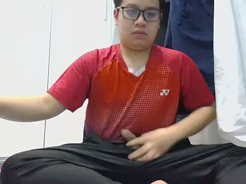 loveninja online show from April 4, 12:01 pm