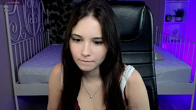 Snapshot of Daniels_Beth chatting on September 23, 4:14 pm Daniels Beth online show from September 23, 4:14 pm