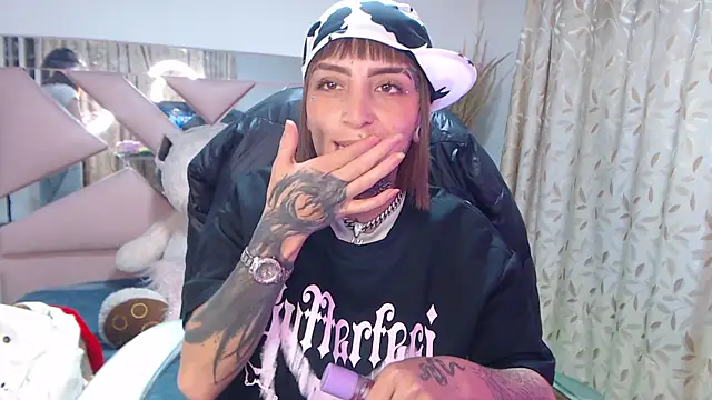 Gyal 8  online show from October 13, 4:03 am