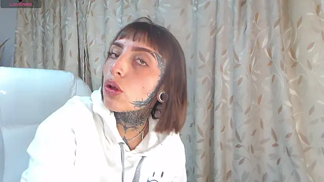 Gyal 8  online show from October 3, 3:41 am