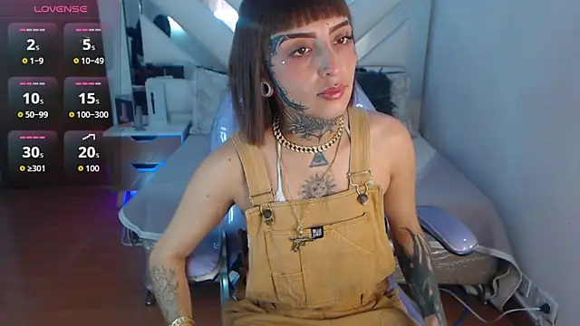 Gyal 8  online show from October 17, 7:59 pm