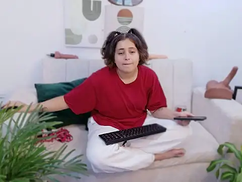 dirty feelena online show from October 17, 7:04 pm