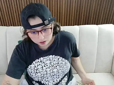 dirty feelena online show from February 5, 4:03 pm