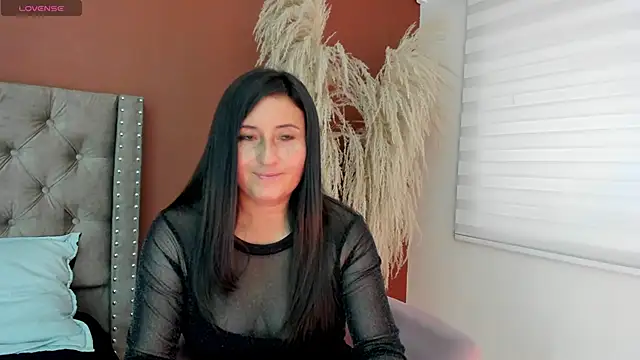 Snapshot of angela_fiory chatting on October 31, 11:51 am angela fiory online show from October 31, 11:51 am