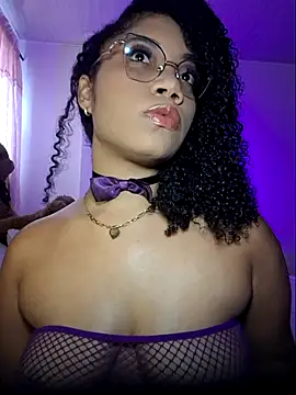 hottielatina online show from November 5, 8:12 pm