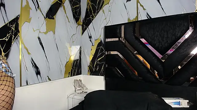 ladymooncs online show from February 10, 4:55 am