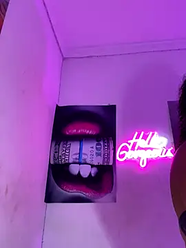 becca wilsson online show from November 25, 10:15 am