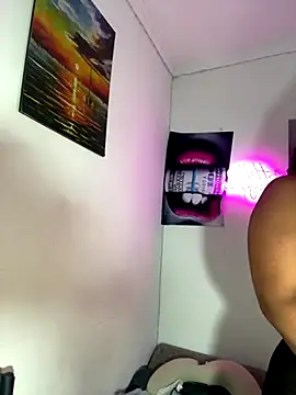 becca wilsson online show from October 28, 9:08 am