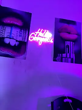 becca wilsson online show from November 29, 4:34 am