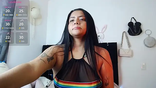 Camila Torresss online show from December 5, 7:55 pm