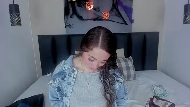 MyApril   online show from October 31, 11:40 am