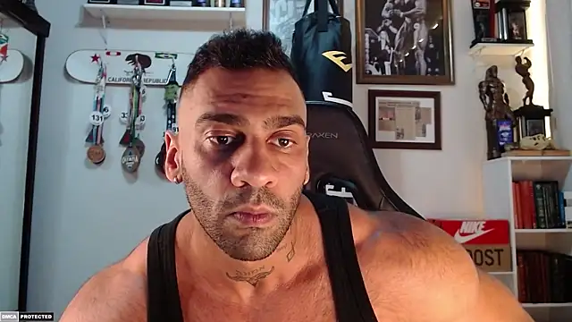 Snapshot of henryhadesflirt chatting on September 25, 12:55 pm henryhadesflirt online show from September 25, 12:55 pm