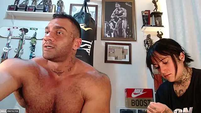 Snapshot of henryhadesflirt chatting on October 8, 3:08 am henryhadesflirt online show from October 8, 3:08 am