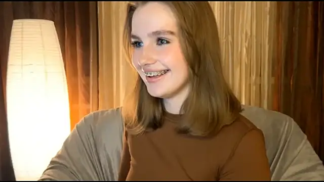 Snapshot of Sibriina_Liliya chatting on October 16, 9:45 pm Sibriina Liliya online show from October 16, 9:45 pm