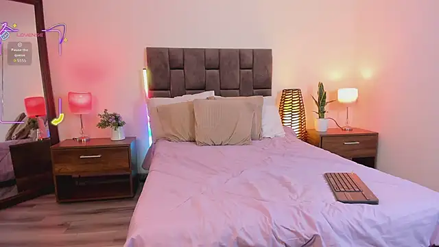 Aliccecullen online show from February 17, 1:30 pm