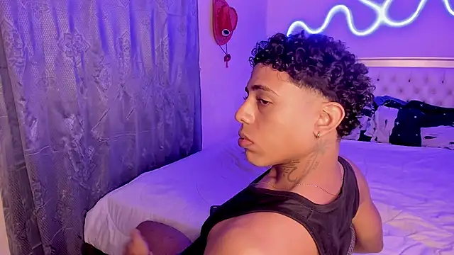 Glader31 online show from October 26, 9:37 pm