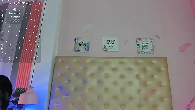 Snapshot of _jade_01 chatting on November 12, 1:04 pm jade 01 online show from November 12, 1:04 pm