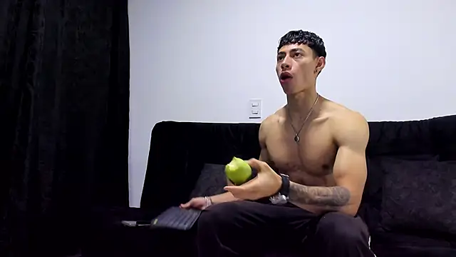 jey cox23 online show from November 22, 10:36 am