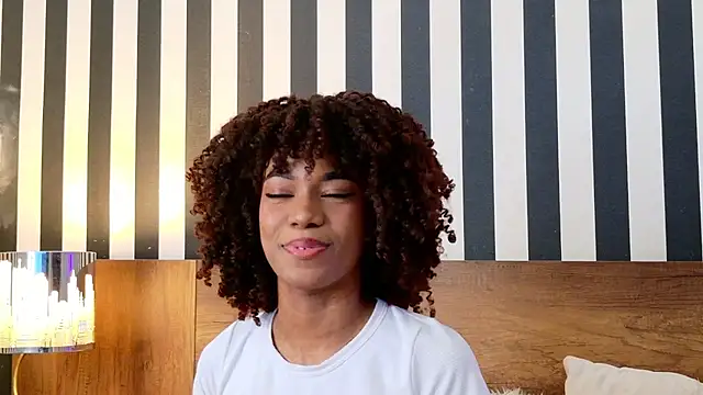 Snapshot of Stellaciel_ chatting on October 28, 10:09 pm Stellaciel online show from October 28, 10:09 pm