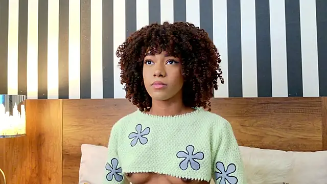 Snapshot of Stellaciel_ chatting on October 22, 10:41 pm Stellaciel online show from October 22, 10:41 pm