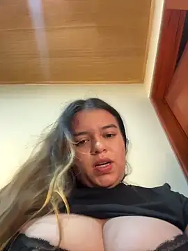 Aphrill online show from February 18, 9:55 pm