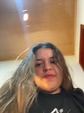 Snapshot of Aphrill chatting on November 28, 10:54 pm Aphrill online show from November 28, 10:54 pm