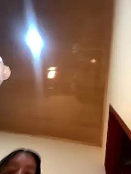 Snapshot of Aphrill chatting on December 16, 8:13 pm Aphrill online show from December 16, 8:13 pm