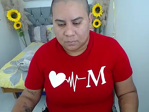 Snapshot of hotlesby_valery chatting on October 29, 12:04 pm hotlesby valery online show from October 29, 12:04 pm