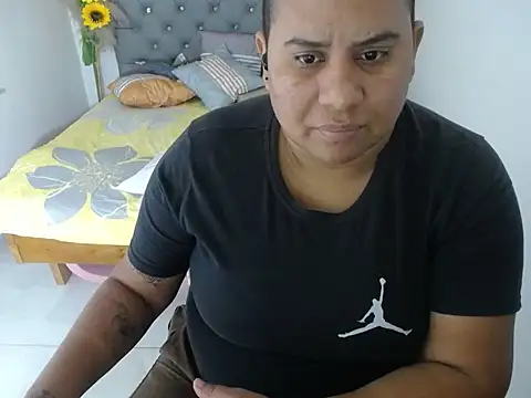 Snapshot of hotlesby_valery chatting on February 12, 11:54 am hotlesby valery online show from February 12, 11:54 am