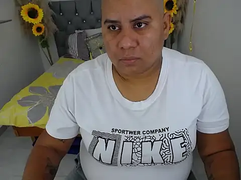 Snapshot of hotlesby_valery chatting on October 24, 12:04 pm hotlesby valery online show from October 24, 12:04 pm