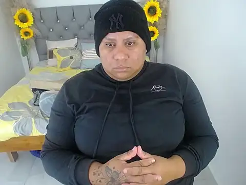 Snapshot of hotlesby_valery chatting on December 2, 12:18 pm hotlesby valery online show from December 2, 12:18 pm