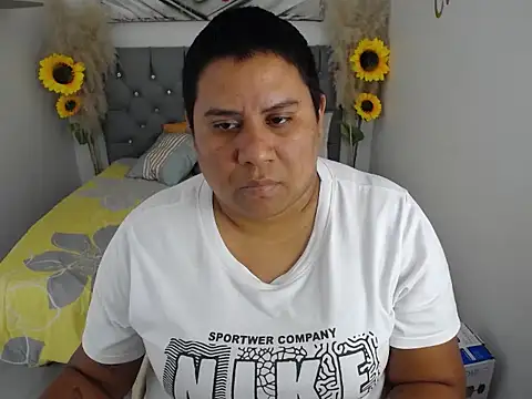 hotlesby valery online show from March 20, 7:59 pm