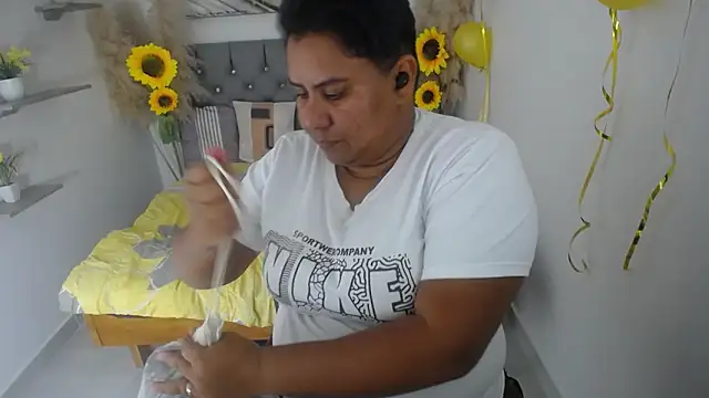 hotlesby valery online show from September 24, 6:58 pm