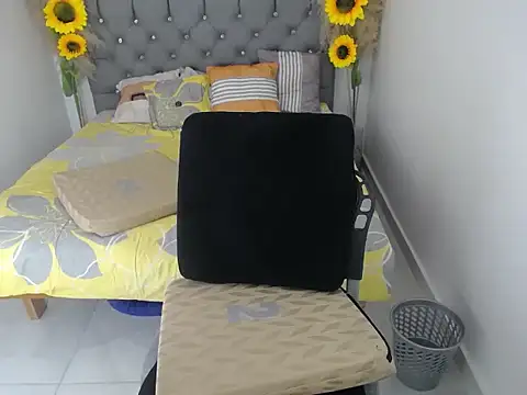 Snapshot of hotlesby_valery chatting on November 19, 8:09 pm hotlesby valery online show from November 19, 8:09 pm