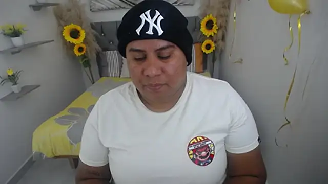 hotlesby valery online show from October 13, 7:26 pm