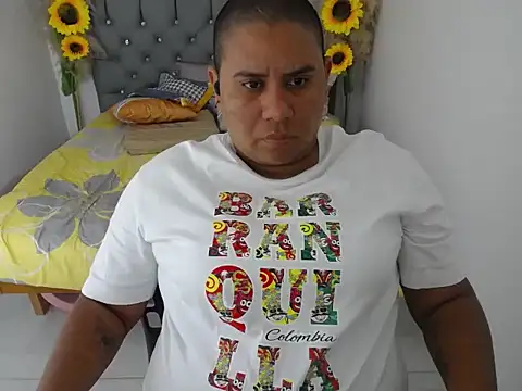 Snapshot of hotlesby_valery chatting on February 10, 11:53 am hotlesby valery online show from February 10, 11:53 am