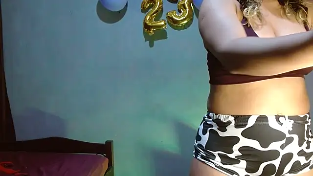 MelissaTommy online show from October 13, 7:04 pm