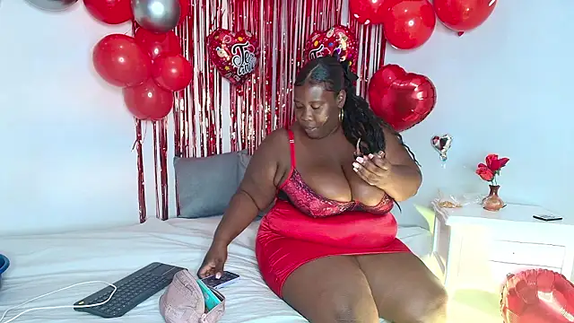 CarolinaGomez  online show from February 14, 7:47 pm