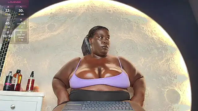 CarolinaGomez  online show from November 10, 7:30 pm