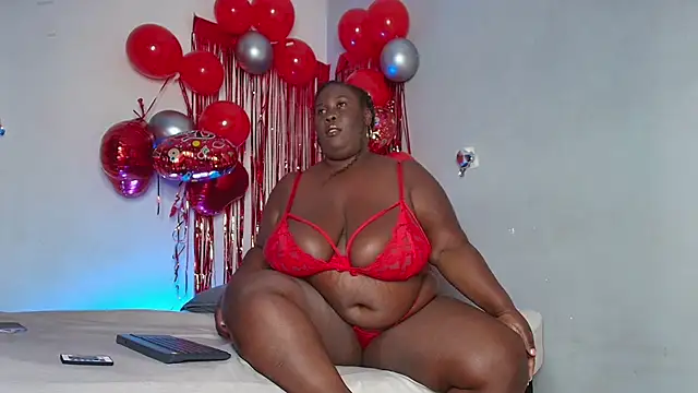 CarolinaGomez  online show from February 19, 7:44 pm