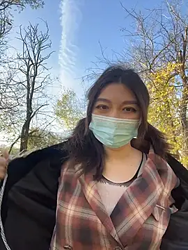 Snapshot of fioralba chatting on November 5, 1:58 pm fioralba online show from November 5, 1:58 pm