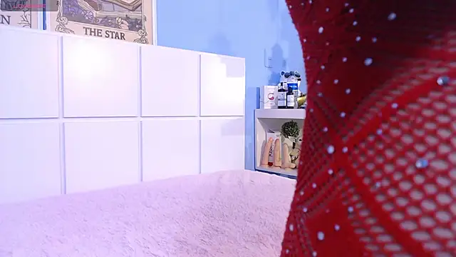 PenelopeBond online show from November 6, 1:15 pm