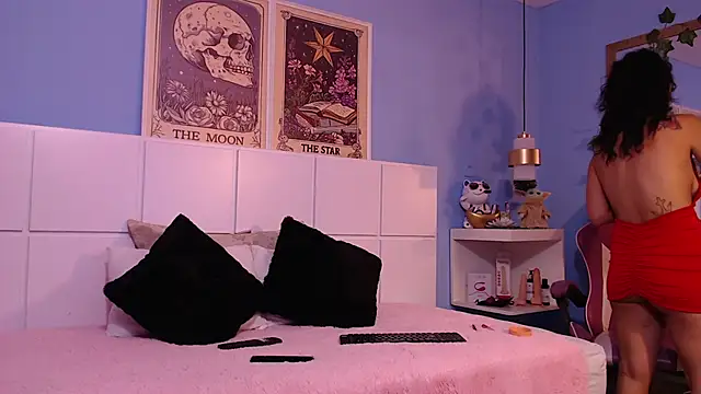 PenelopeBond online show from November 28, 6:02 am